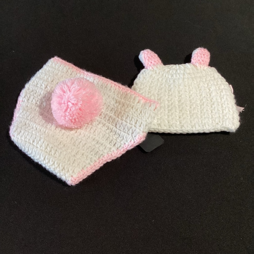 119. 🐰 White & Pink Bunny 2-Piece Baby Outfit – Perfect for Photo Shoots! 📸
